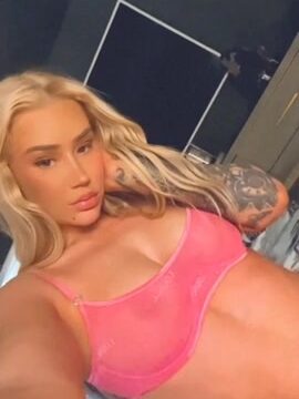 Iggy Azalea Shows Off Her Huge Boobs In See-Through Lingerie