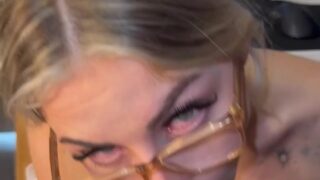 Soley Urs – She Wants Sex While I Play Games